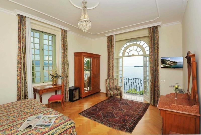 Hotel Monte Baldo E Villa Acquarone Gardone Riviera Ngoại thất bức ảnh