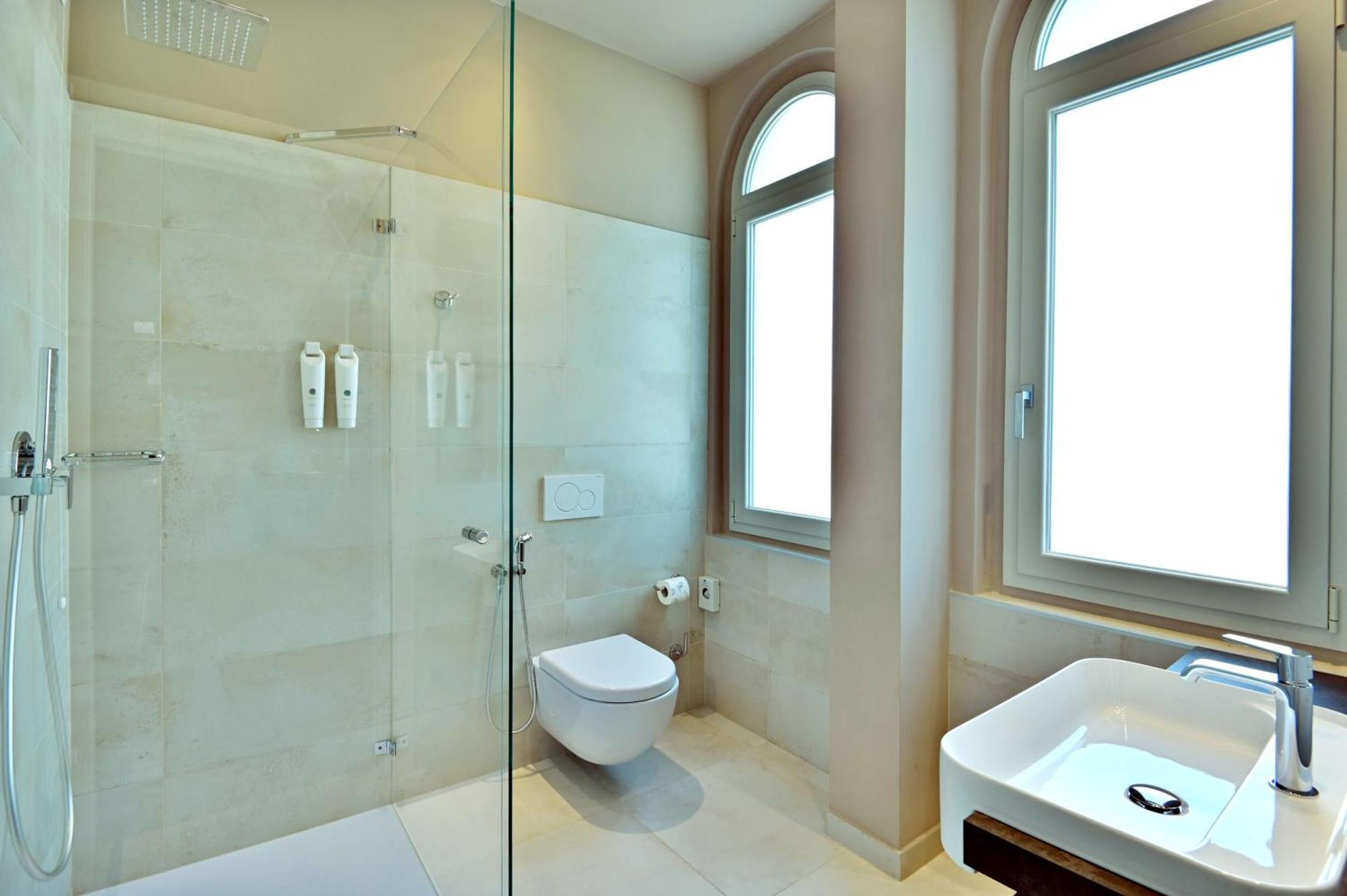 Hotel Monte Baldo E Villa Acquarone Gardone Riviera Phòng bức ảnh