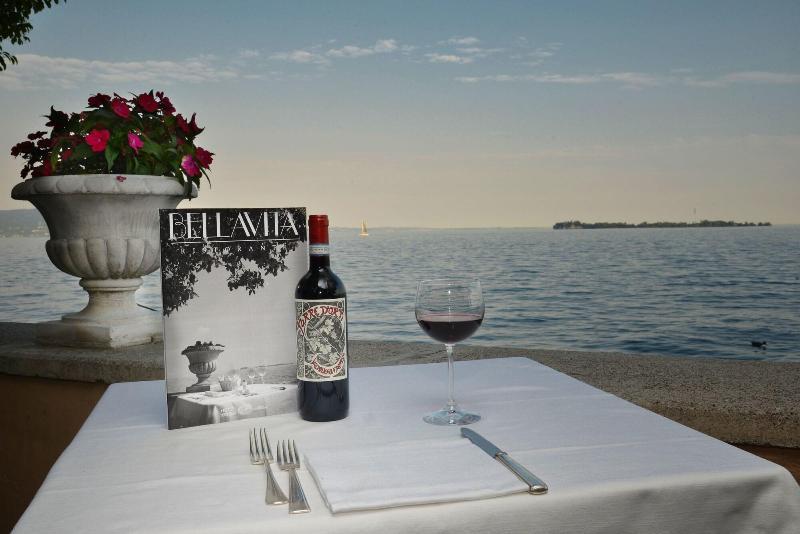 Hotel Monte Baldo E Villa Acquarone Gardone Riviera Ngoại thất bức ảnh