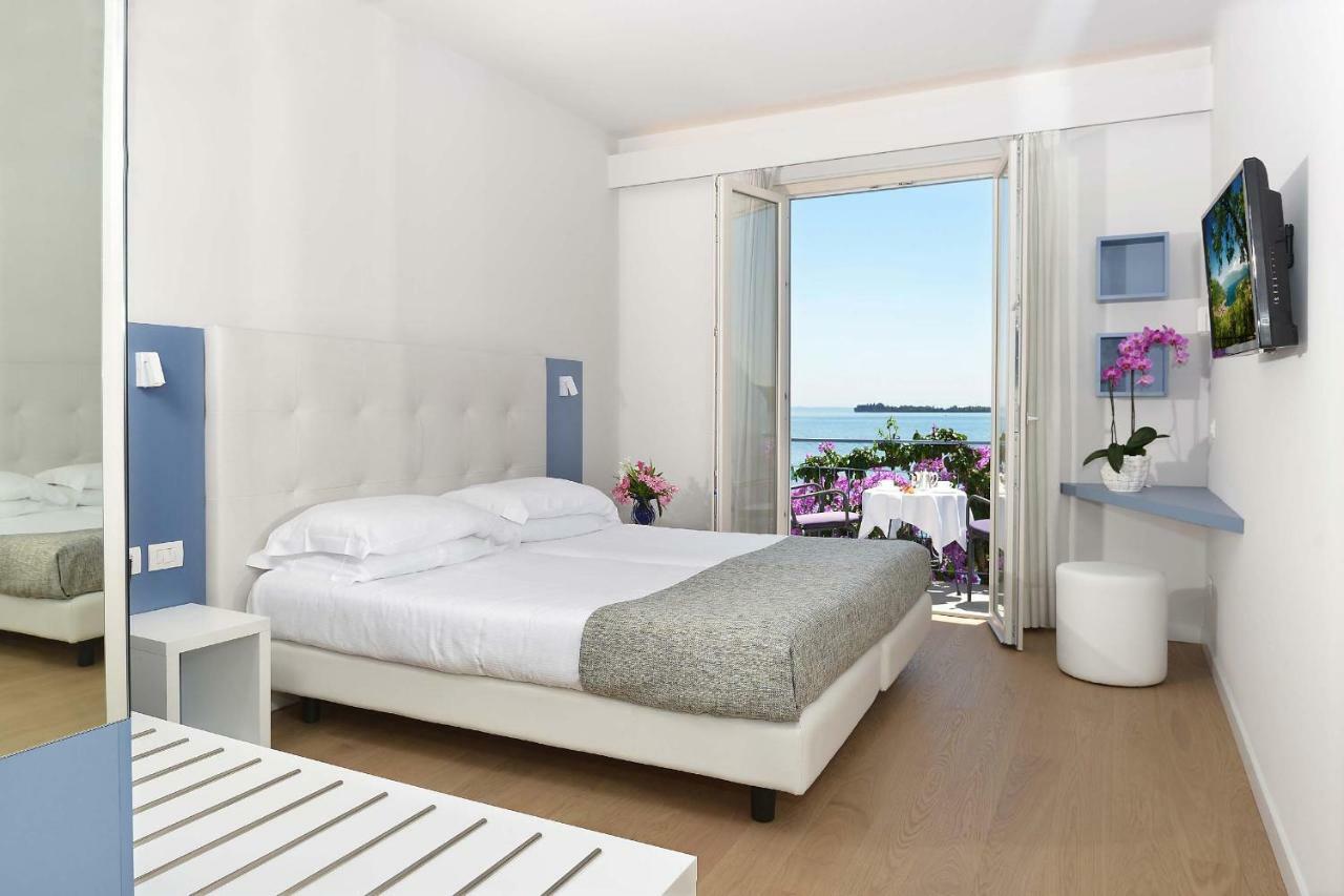 Hotel Monte Baldo E Villa Acquarone Gardone Riviera Ngoại thất bức ảnh